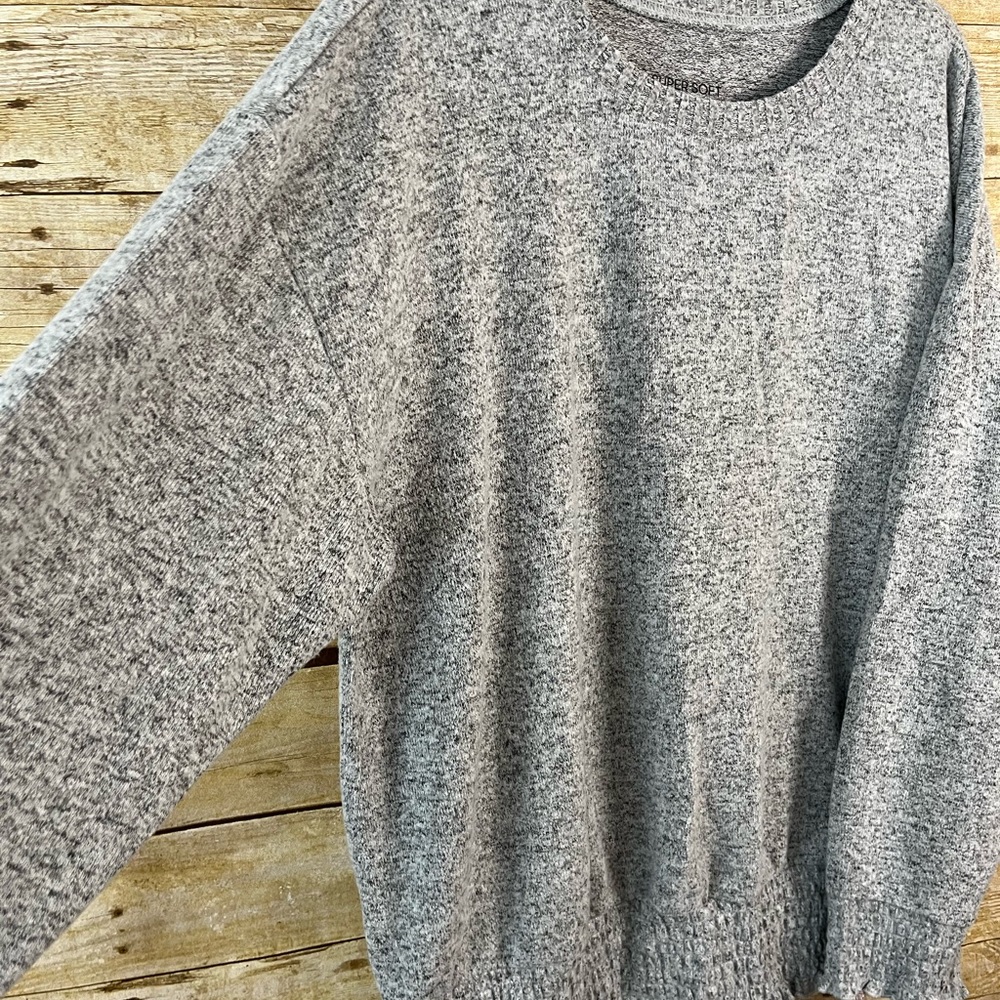 Torrid Relaxed Fit Super Soft Plush Drop Shoulder Smocked Bottom Sweater Top EUC - Picture 4 of 8